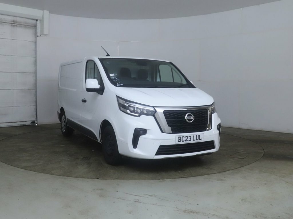 Nissan Primastar 2L Acenta White