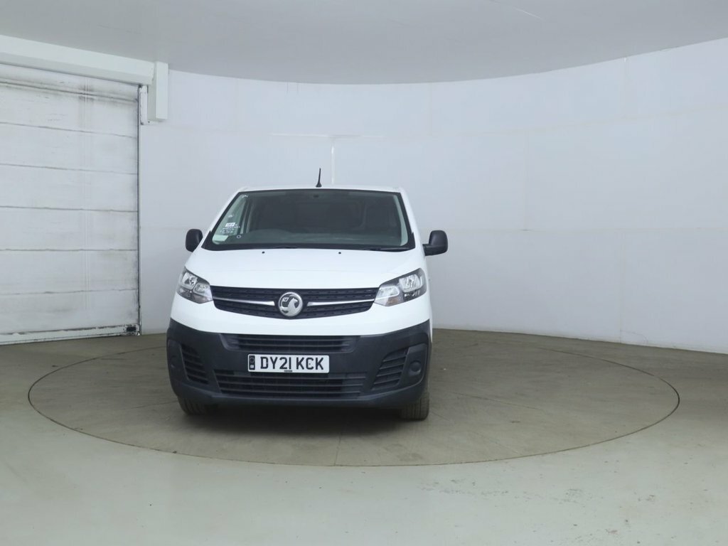 Vauxhall Vivaro 1.5L Edition DY21KCK White #2