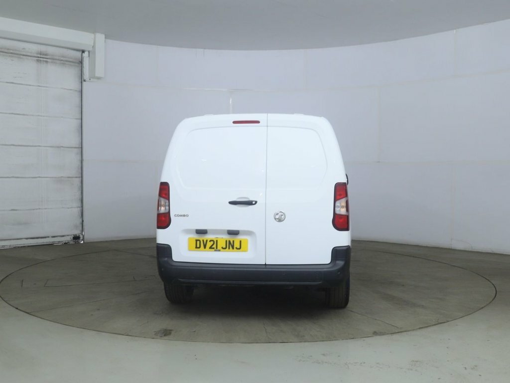 Vauxhall Combo 1.5L Dynamic White #5