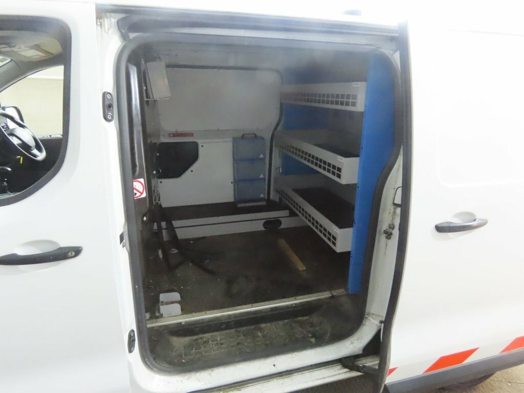 Vauxhall Vivaro Vivaro 2900 Sportive Cdti White #9