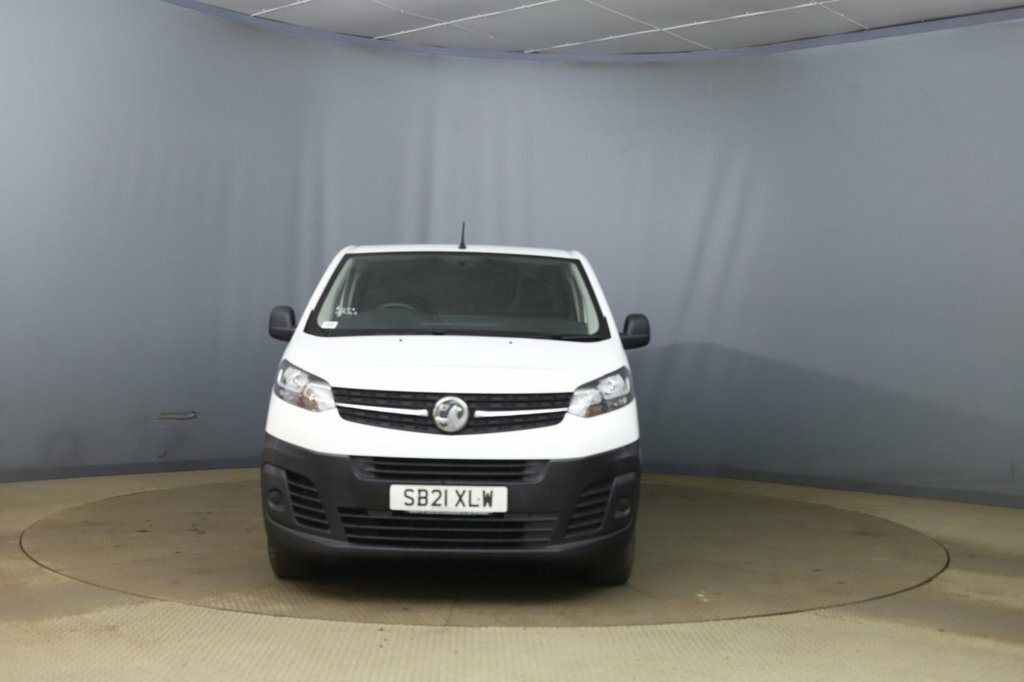 Vauxhall Vivaro 1.5L Edition White #2