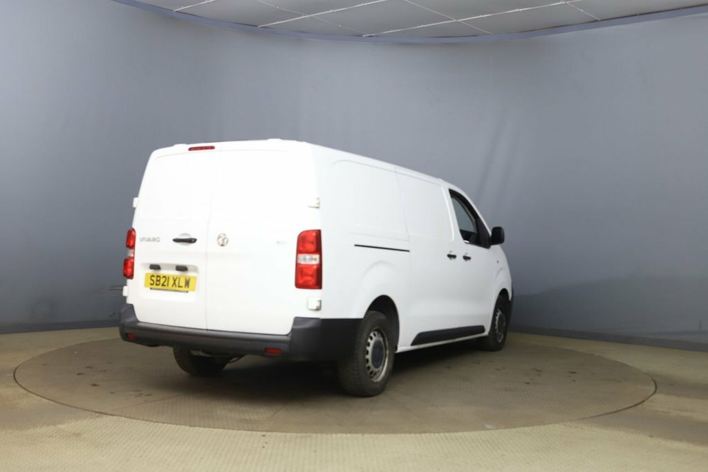 Vauxhall Vivaro 1.5L Edition White #5