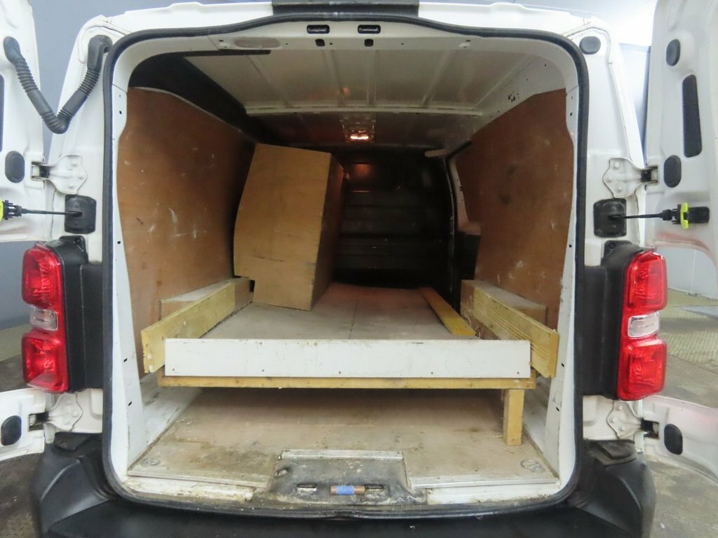 Vauxhall Vivaro 2.0 Turbo D 3100 Sportive Crew Van Double Cab White #7