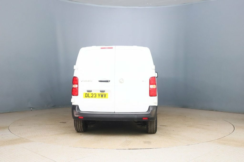 Vauxhall Vivaro 1.5L Prime 6Dr White #4