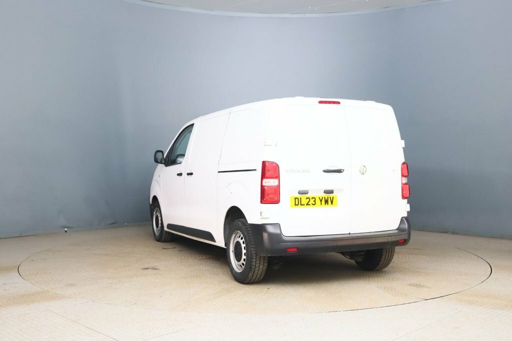Vauxhall Vivaro 1.5L Prime 6Dr White #5