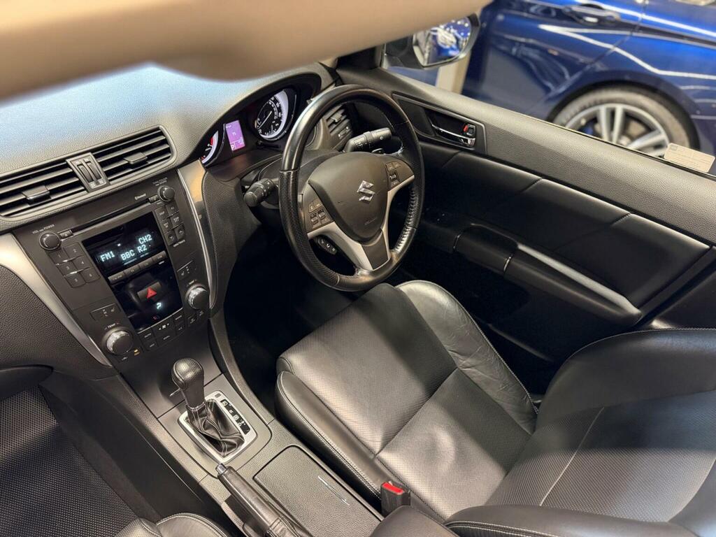 Suzuki Kizashi 2.4 16V Silver #17