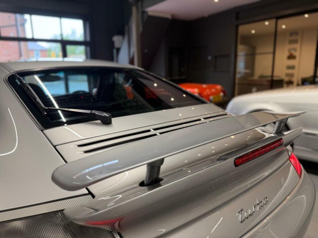 Porsche 911 Carrera 4S Silver #30