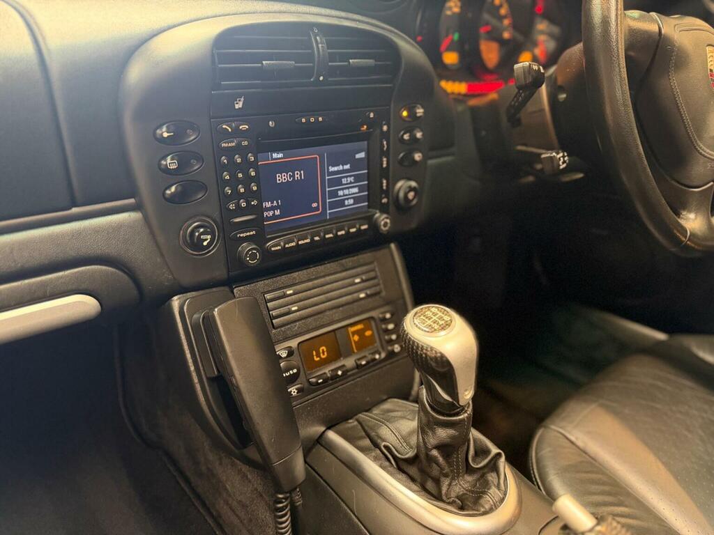 Porsche 911 Carrera 4S Silver #36