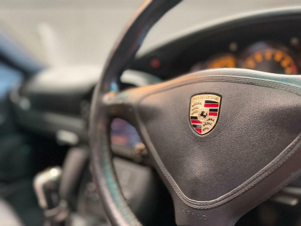 Porsche 911 Carrera 4S Silver #37