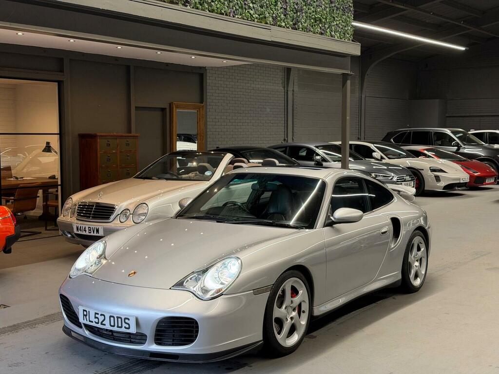 Porsche 911 Carrera 4S Silver #32
