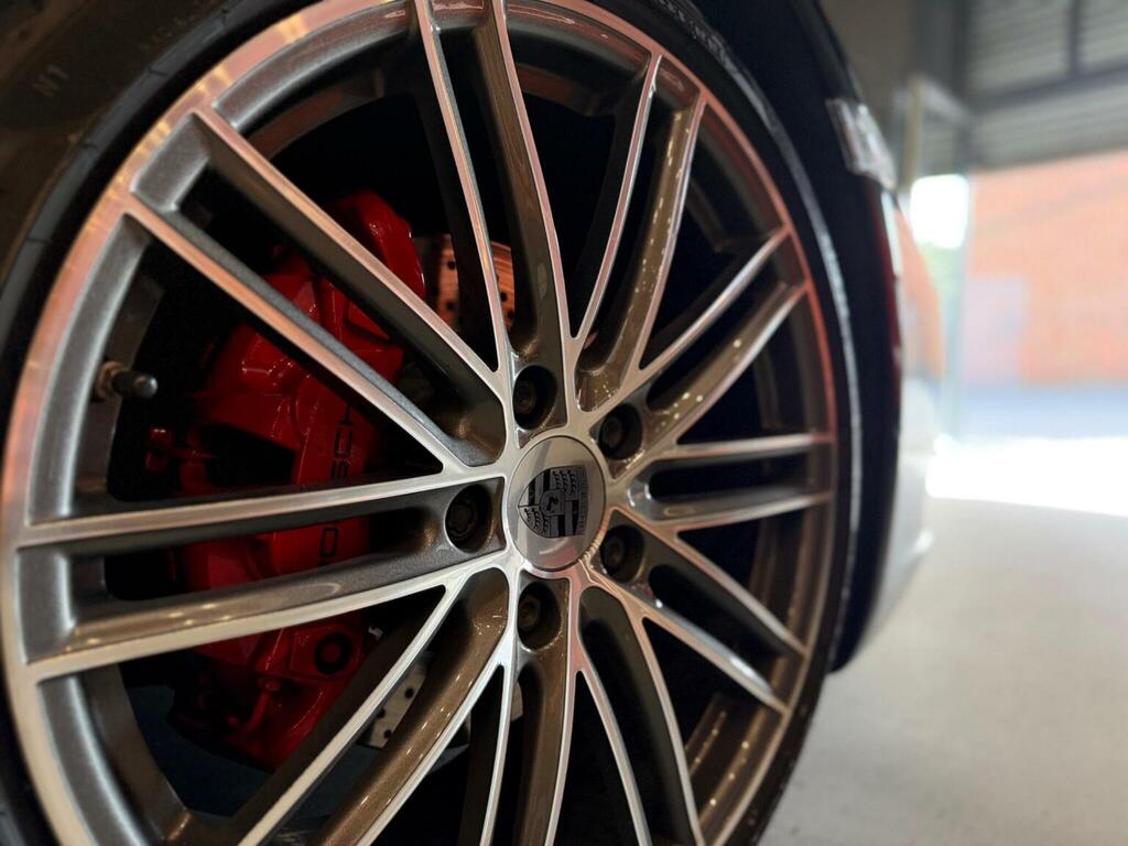 Porsche 911 Carrera Gts S-a 2017 Red #36
