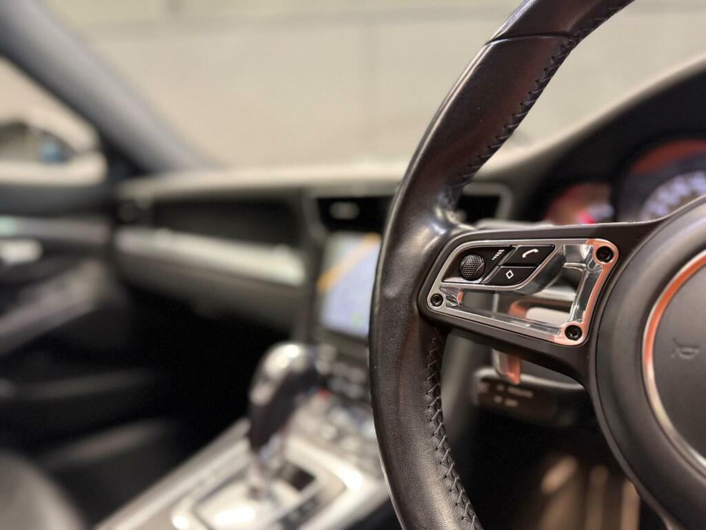 Porsche 911 Carrera Gts S-a 2017 Red #18