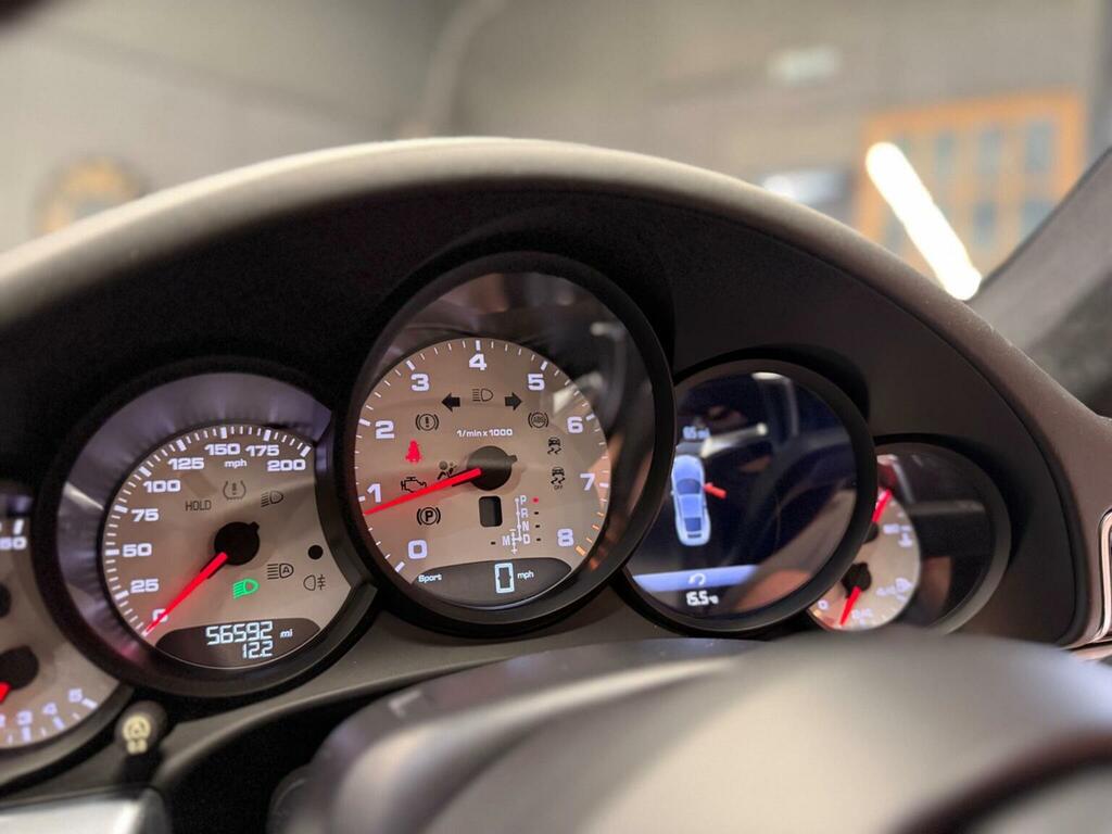 Porsche 911 Carrera Gts S-a 2017 Red #24