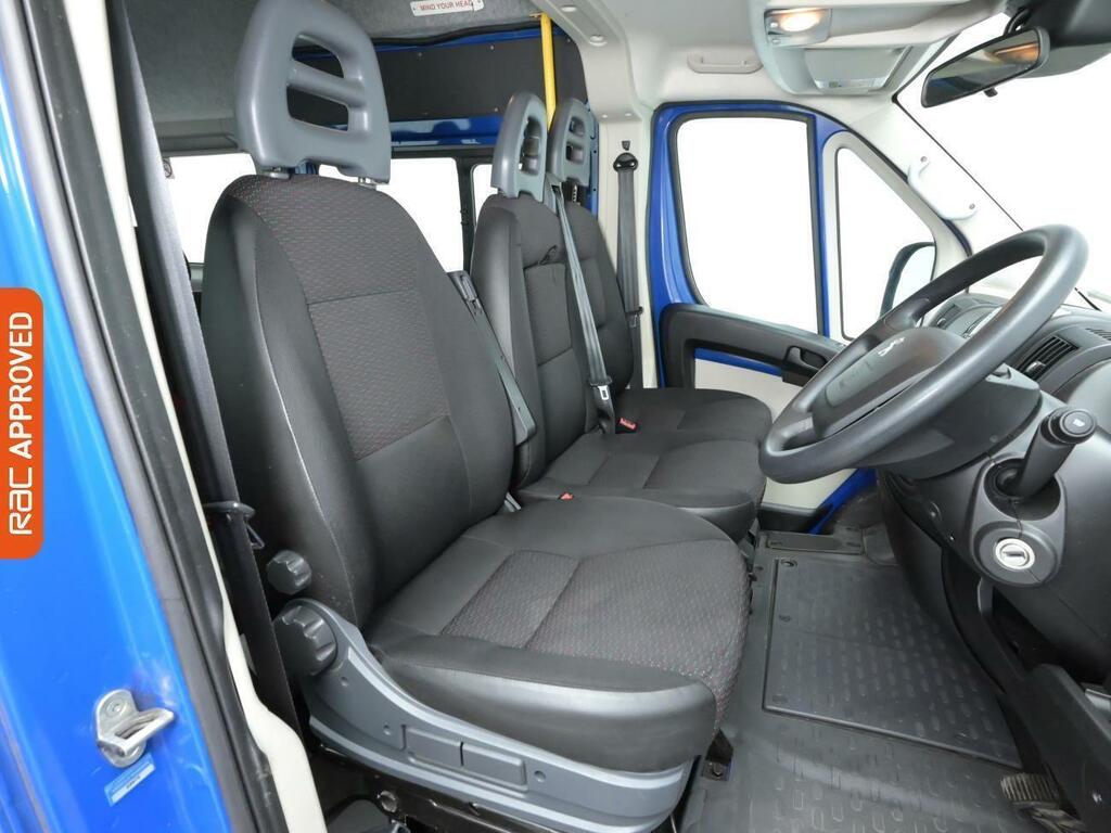 Peugeot Boxer 2.0 Bluehdi 440 Minibus L4 H2 Eu WA67DRZ Blue #2