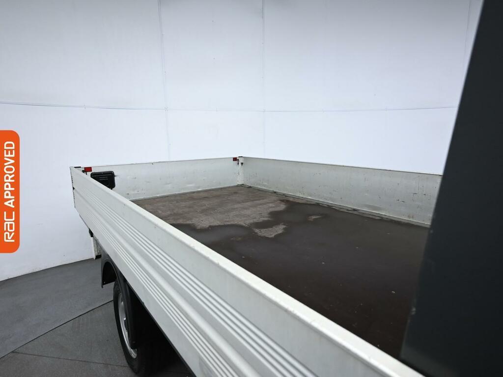 Nissan NV400 2.3 Dci 35 Tekna Dropside Fwd L3 White #3