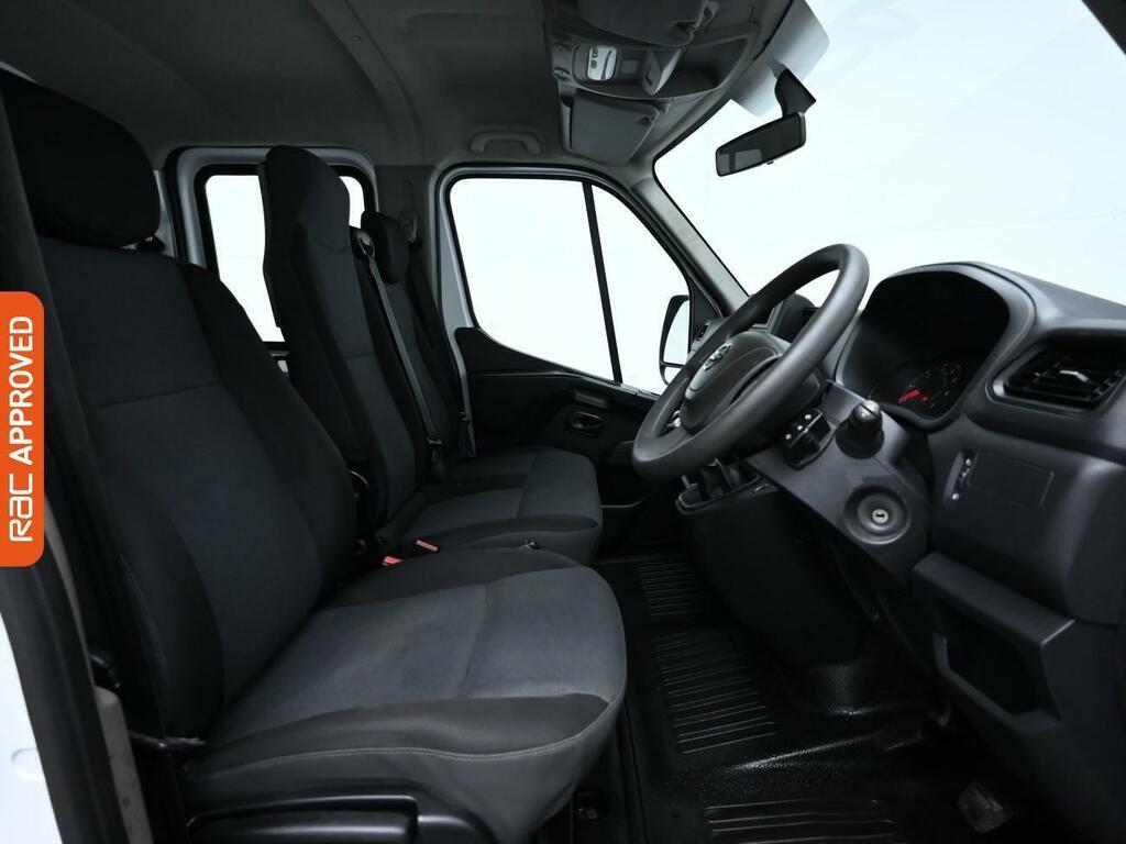 Nissan NV400 2.3 Dci 35 Tekna Dropside Fwd L3 White #2