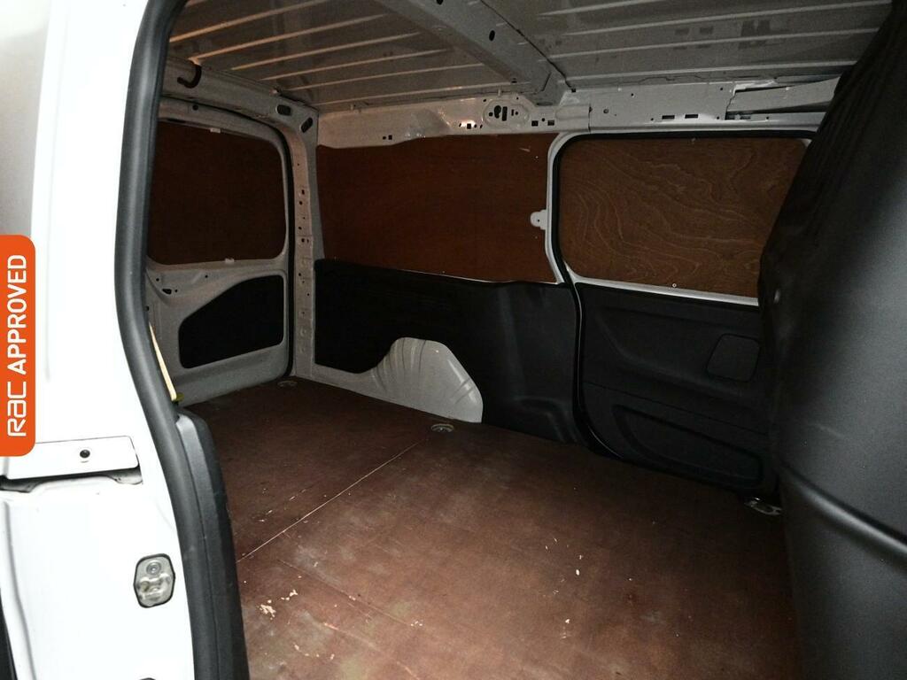 Vauxhall Combo 1.5 Turbo D 2300 Sportive Panel Van Man DY70PBZ White #3