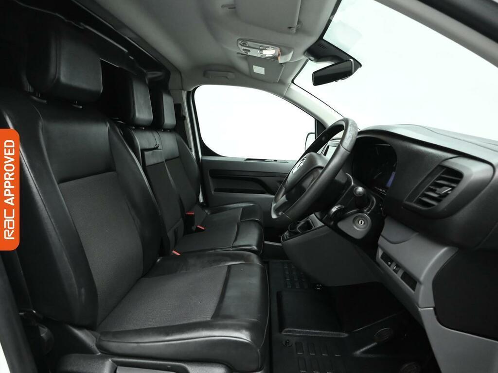 Vauxhall Vivaro 2.0 Turbo D 3100 Sportive Panel Van Man White #2