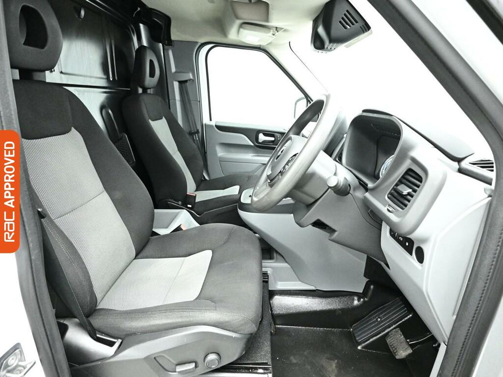 LEVC VN5 31Kwh Business Panel Van Plug-in Hybrid White #2