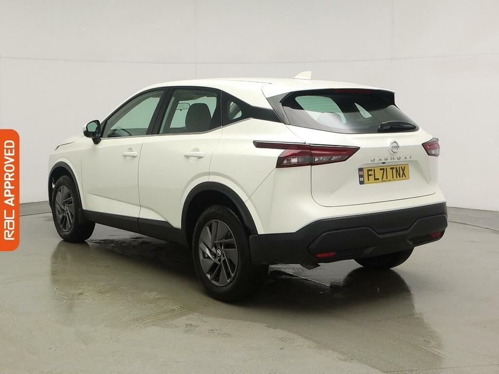 Nissan Qashqai 1.3 Dig-t Mhev Acenta Premium Suv Hybri FL71TNX White #4