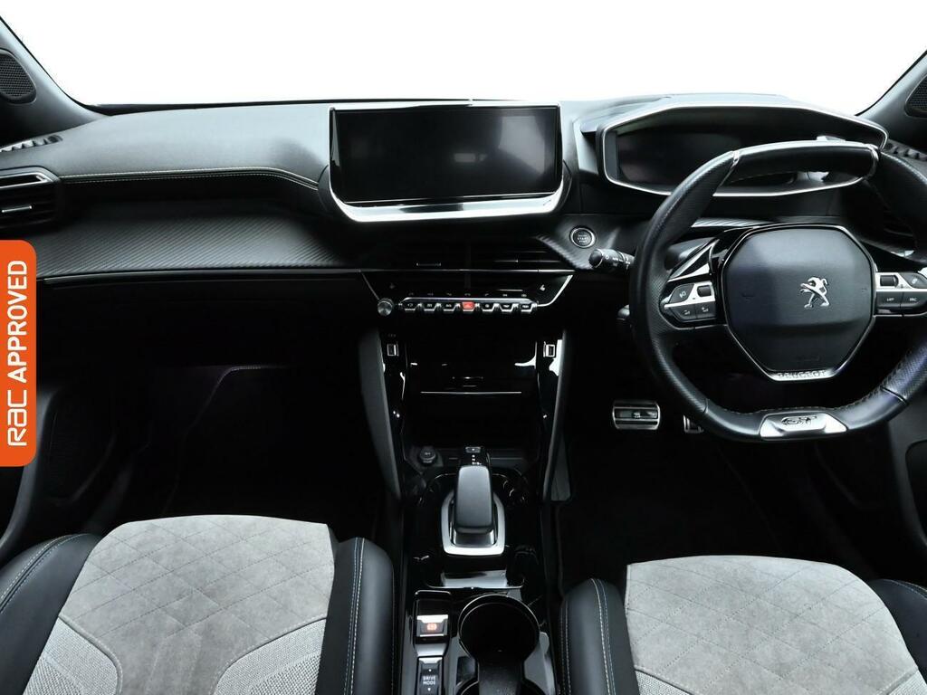 Peugeot e-2008 50Kwh Gt Premium Suv 136 Ps LR71JTV Black #2