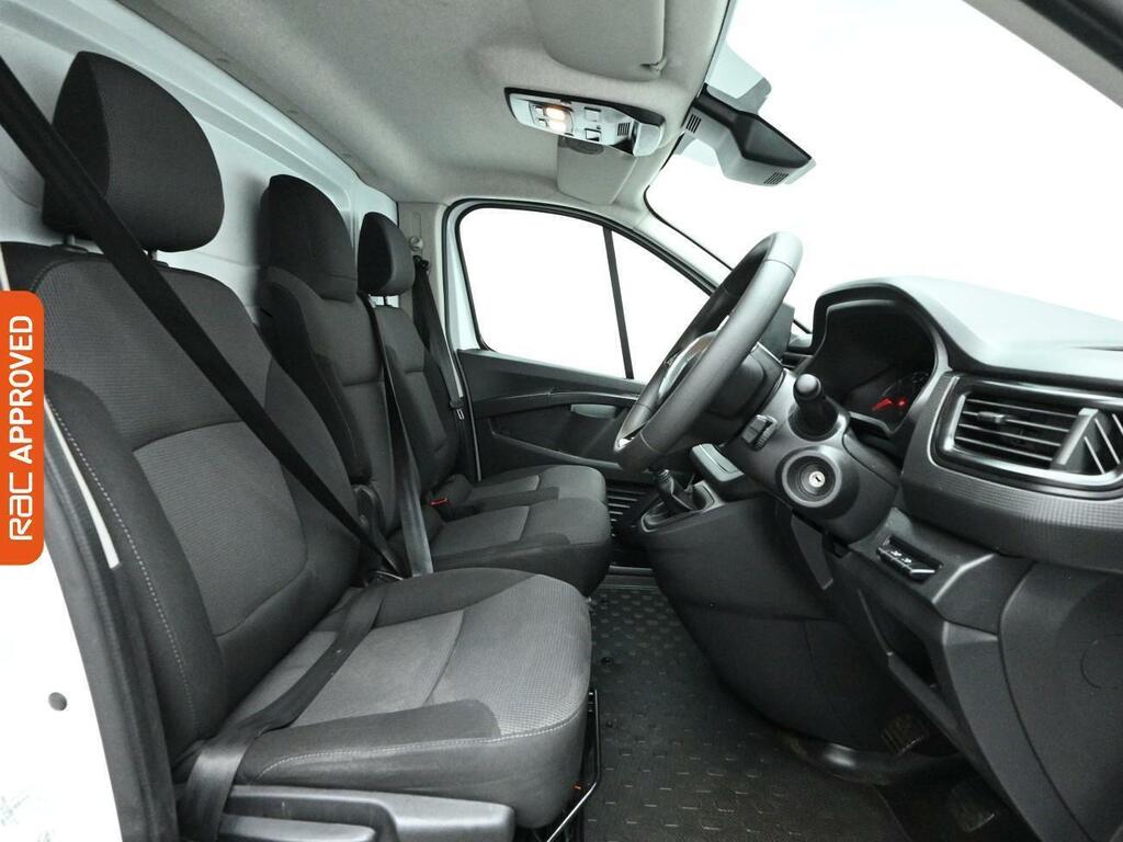 Renault Trafic 2.0 Dci Blue Sl28 Business Panel Van M HN72AFO White #2