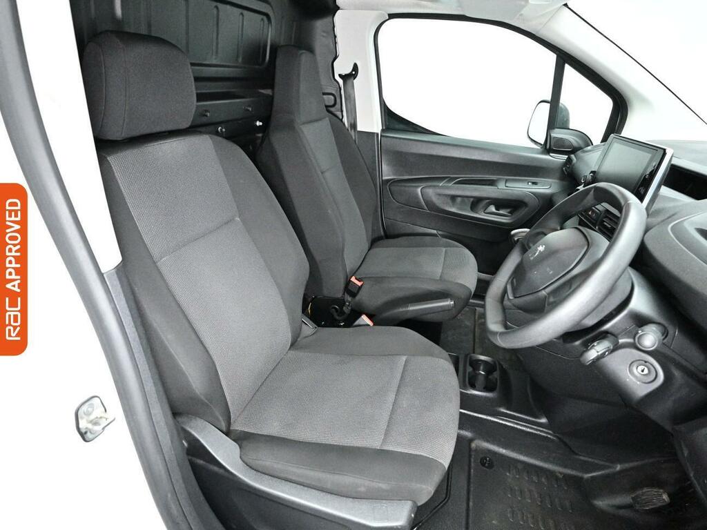 Peugeot Partner 1.5 Bluehdi 1000 Professional Premium Standard P CF73HGJ White #2
