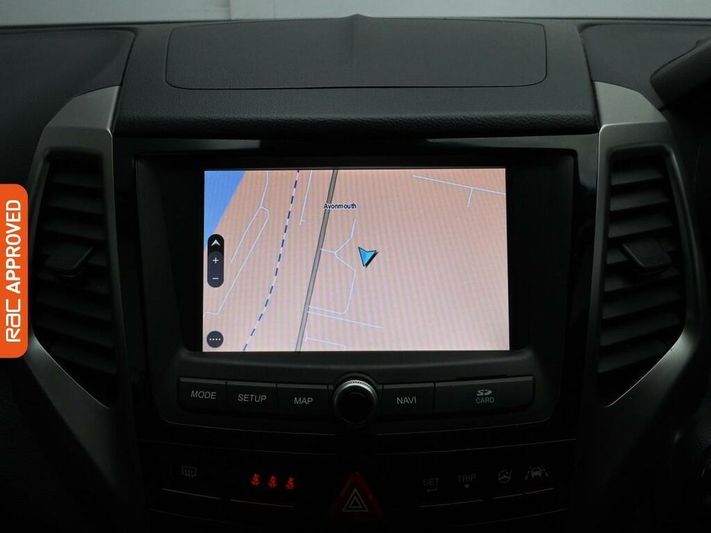 SsangYong Tivoli 1.6 E-xdi Elx Red Edition Suv Euro White #3
