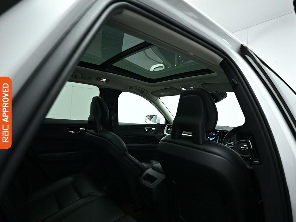 Volvo XC60 2.0 D5 Powerpulse Inscription Suv KM18HZA White #3