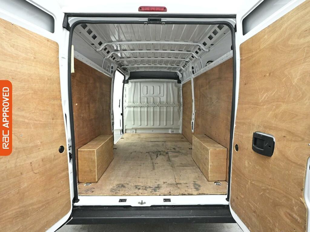 Peugeot Boxer 2.2 Bluehdi 335 Professional Panel Van White #3