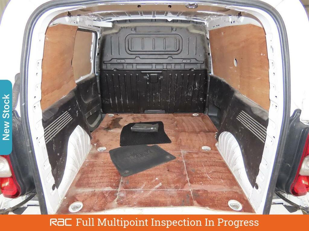 Vauxhall Combo 1.6 Turbo D 2300 Sportive Panel Van Man WP69KNH White #4