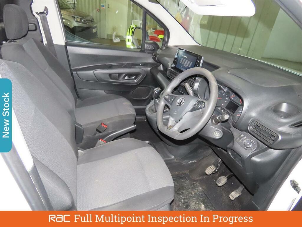 Vauxhall Combo 1.6 Turbo D 2300 Sportive Panel Van Man WP69KNH White #3