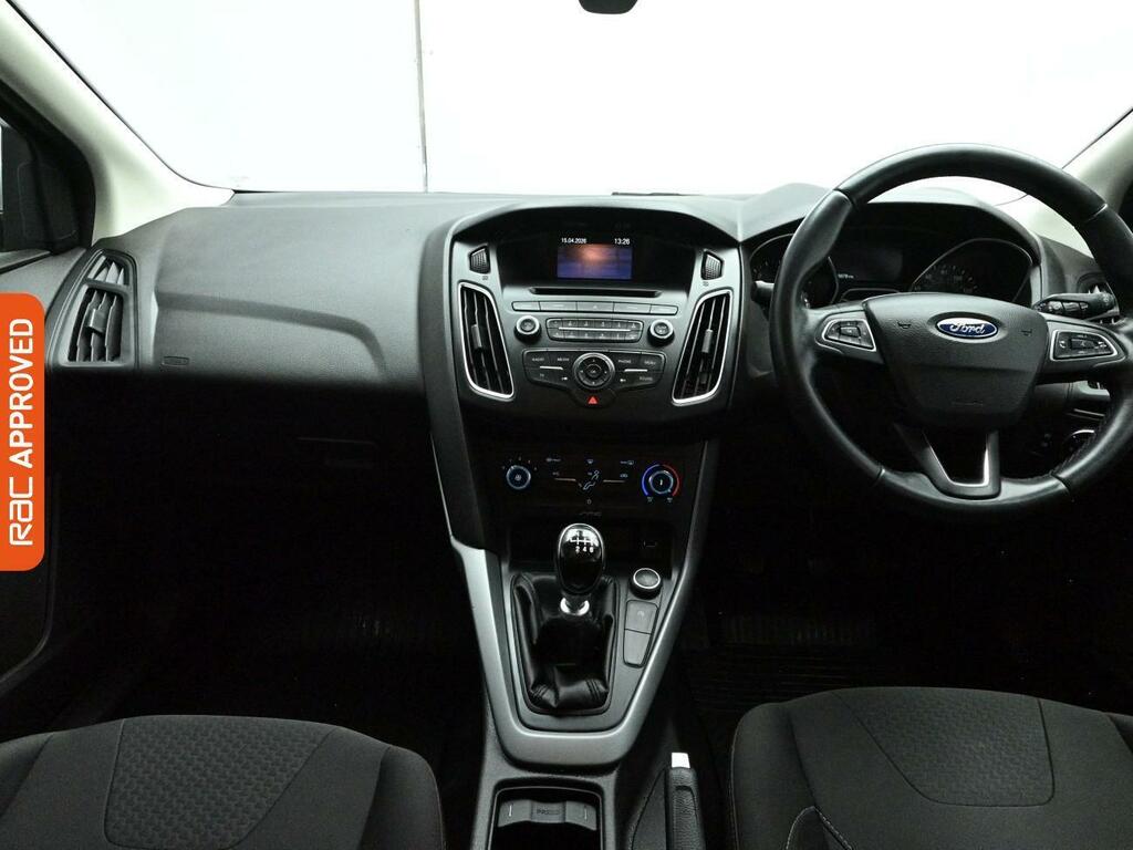 Ford Focus 1.6 Tdci Zetec Hatchback Euro 5 WP15YYJ Silver #2