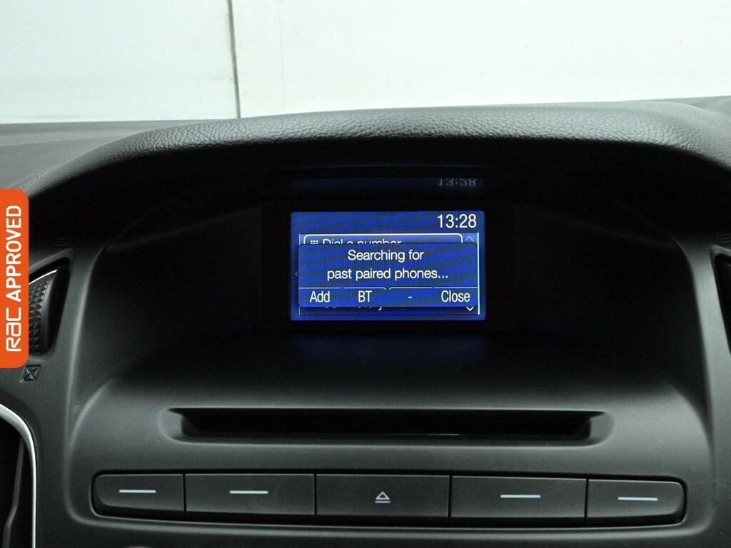Ford Focus 1.6 Tdci Zetec Hatchback Euro 5 WP15YYJ Silver #3
