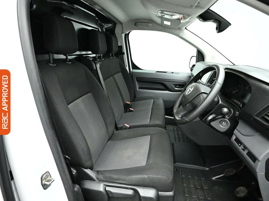Vauxhall Vivaro 1.5 Turbo D 2700 Dynamic Panel Van 6Dr Manu ND22ZFH White #2