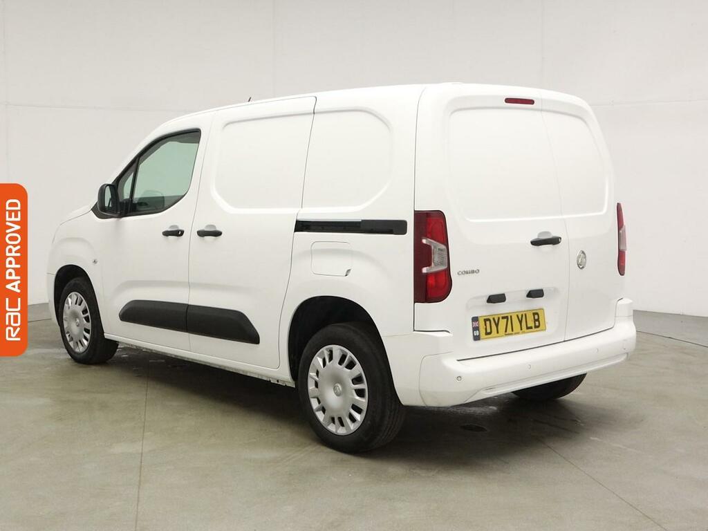 Vauxhall Combo 1.5 Turbo D 2300 Sportive Panel Van Man DY71YLB White #4