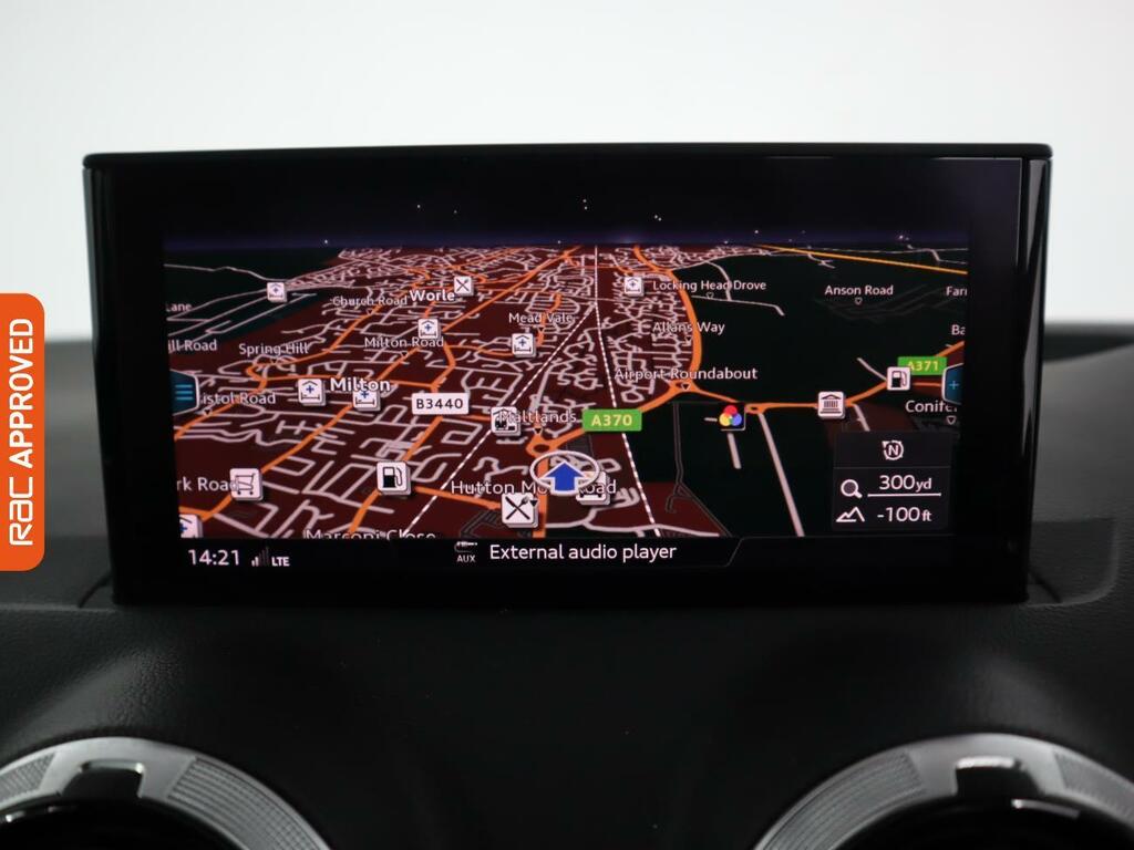 Audi Q2 1.5 Tfsi Cod 35 Black Edition Suv S Tro RE70OUX Black #3