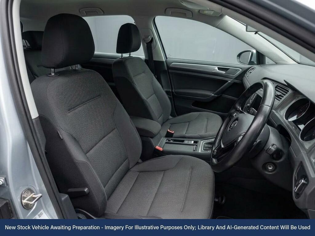 Volkswagen Golf 1.6 Tdi Bluemotion Tech Match Edition Hatchback Silver #2
