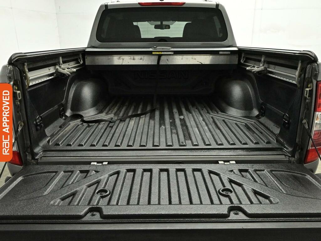 Nissan Navara 2.3 Dci Tekna Pickup Double Cab 4W SK21YPU Grey #3