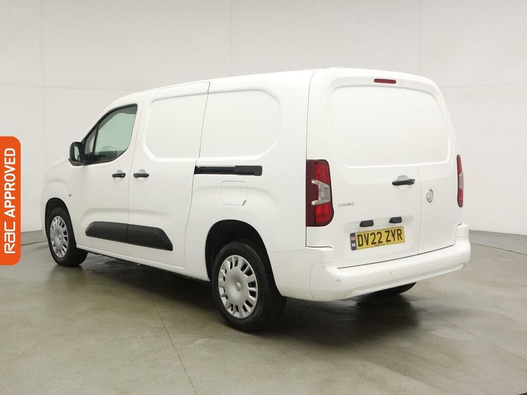 Vauxhall Combo 1.5 Turbo D 2300 Sportive Panel Van 6Dr Man White #5