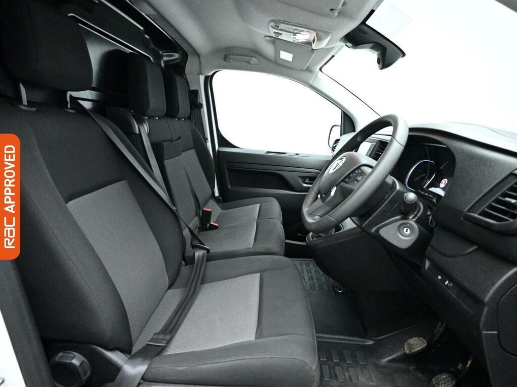 Vauxhall Vivaro 2.0 Turbo D 3100 Pro Panel Van 6Dr L DN24HXA White #2