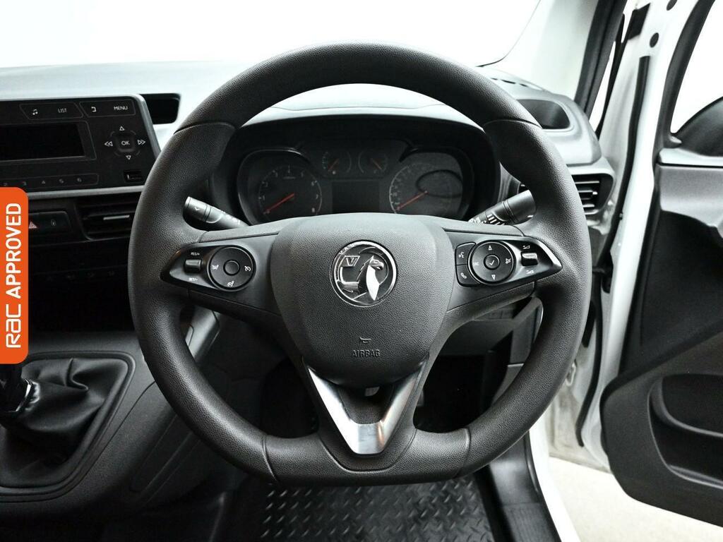 Vauxhall Combo 1.5 Turbo D 2300 Sportive Panel Van Man DS21OYD White #2