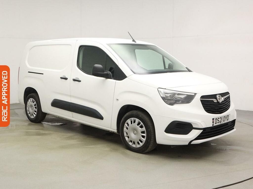 Vauxhall Combo 1.5 Turbo D 2300 Sportive Panel Van Man DS21OYD White #4