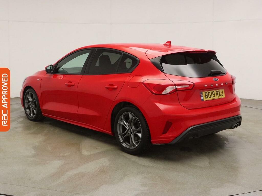 Ford Focus 1.0T Ecoboost St-line Hatchback BG19RXJ Red #4