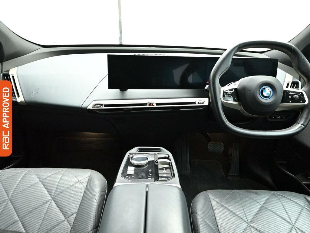 BMW iX 50 111.5Kwh Sport Suv Xdrive 52 KP22MKA Black #2