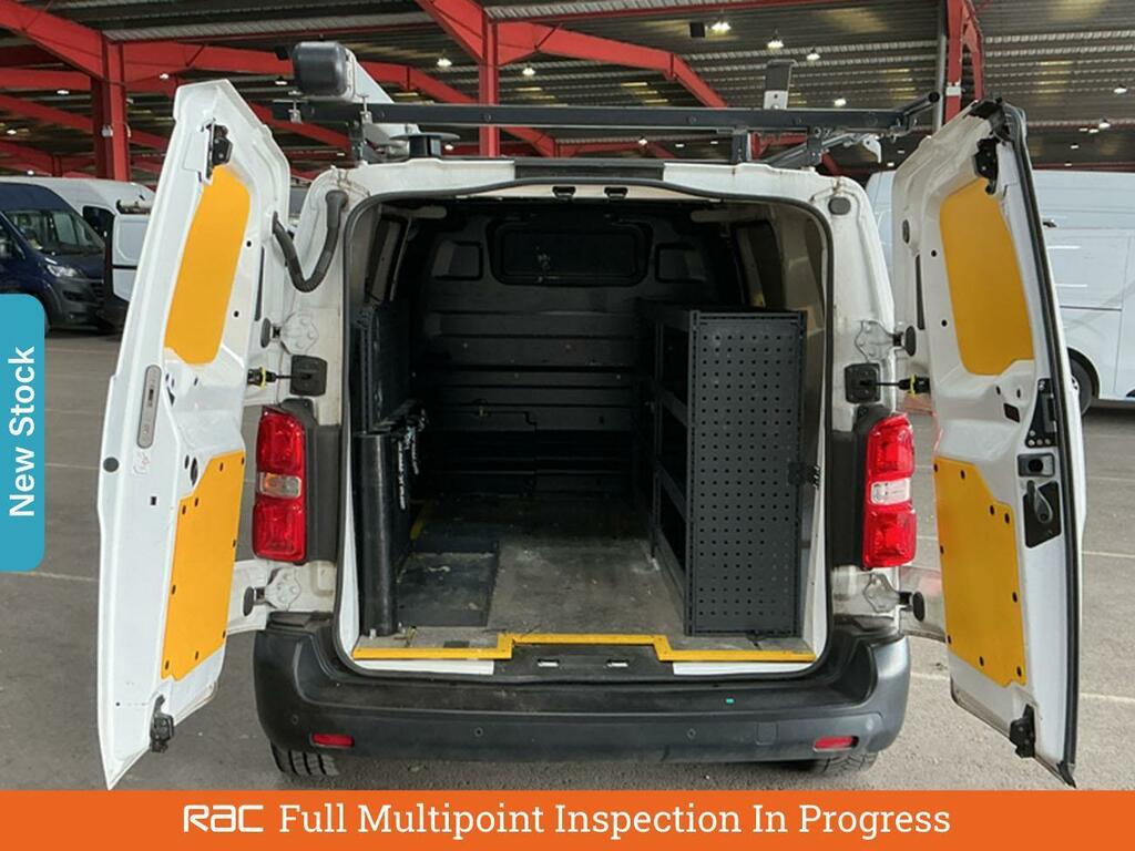 Peugeot E-Expert E 1200 75Kwh Professional Standard Panel Van 6Dr E White #4