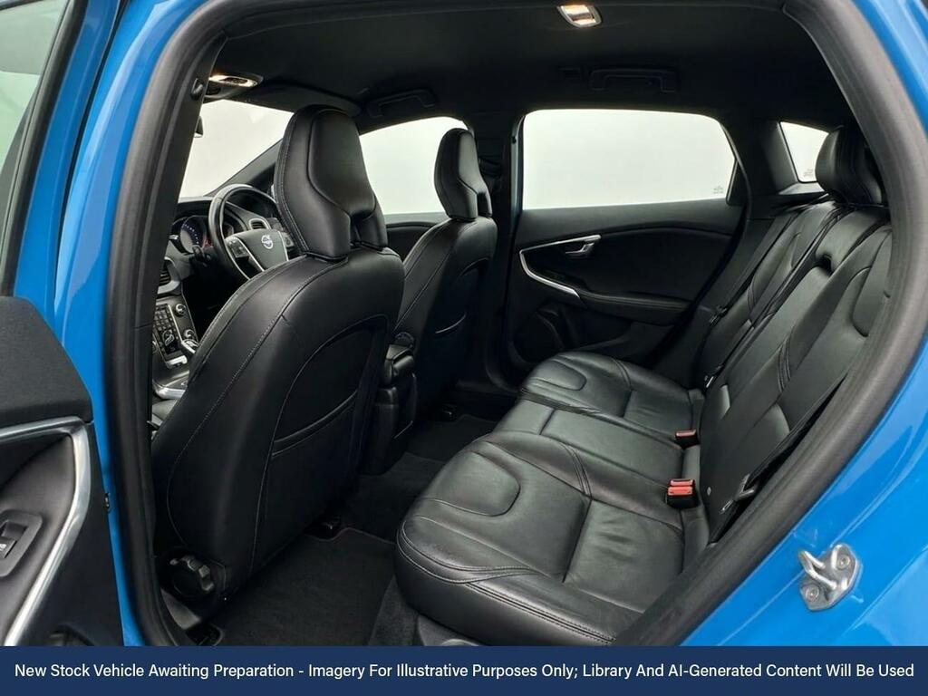 Volvo V40 1.6 D2 R-design Nav Hatchback Eu NJ15XJZ Blue #3