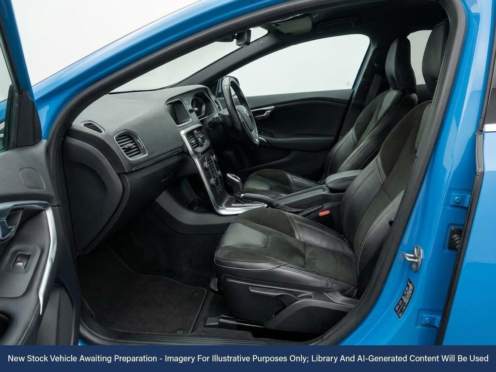 Volvo V40 1.6 D2 R-design Nav Hatchback Eu NJ15XJZ Blue #2