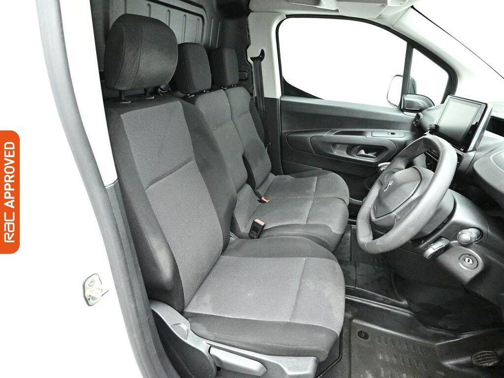 Peugeot Partner 1.5 Bluehdi 1000 Professional Premium Standard Pan AF22BHU White #2