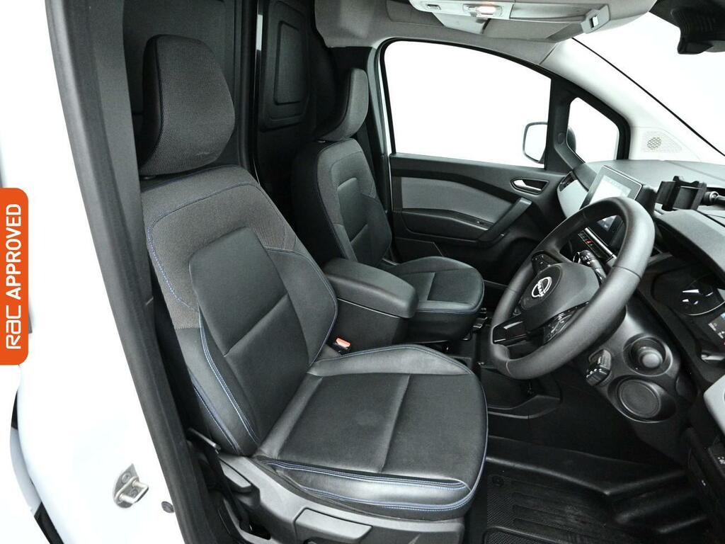Nissan TOWNSTAR 45Kwh Tekna Panel Van 6Dr L1 122 Ps YE73TXL White #2